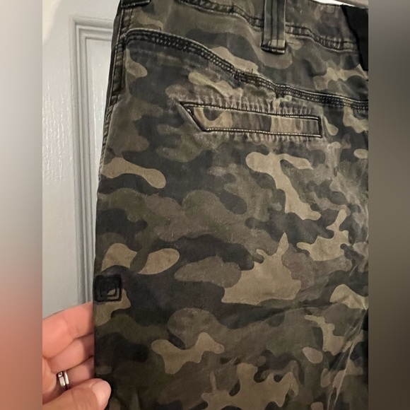 5.11 Tactical Shorts Camo Cotton Canvas Pockets size 36 camouflage EUC - Picture 6 of 13